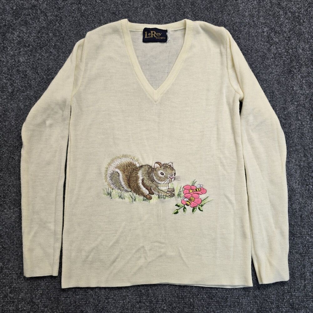 Vintage LeRoy Knitwear 70s Sweater Squirrel Flower Embroidered Women’s Sz XS-S